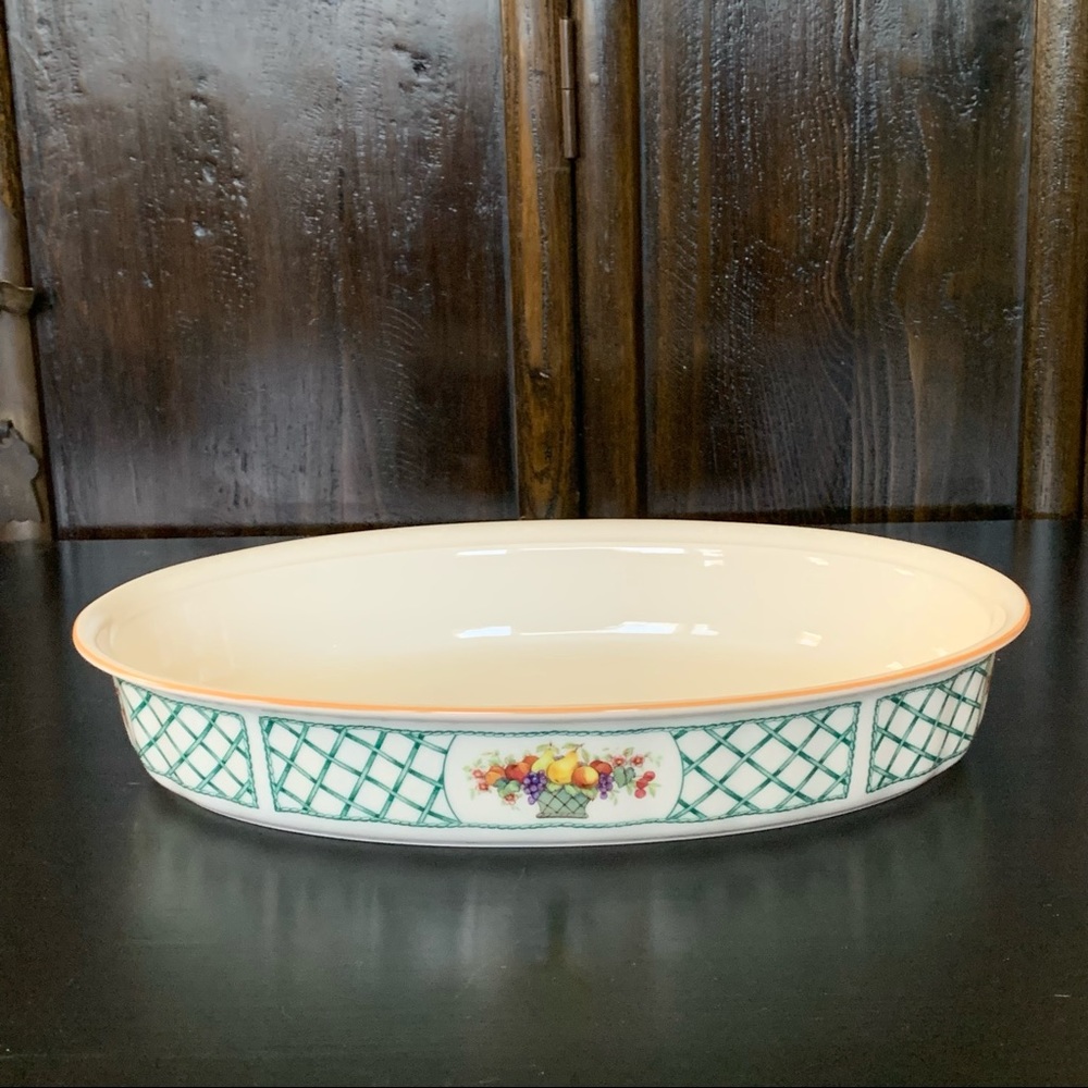 Villeroy & Boch Basket Collection 14” Oval Baker